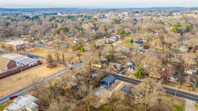 514 Center Street, Conway, AR 72034