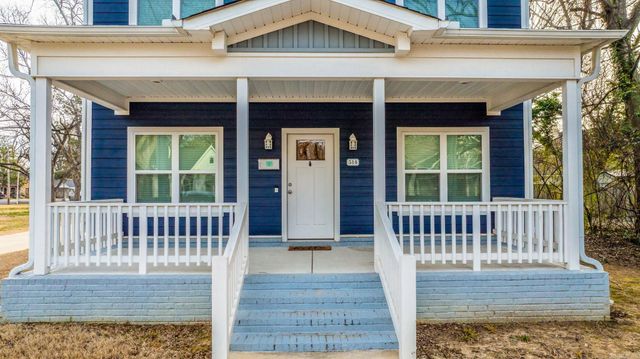 514 Center Street, Conway, AR 72034