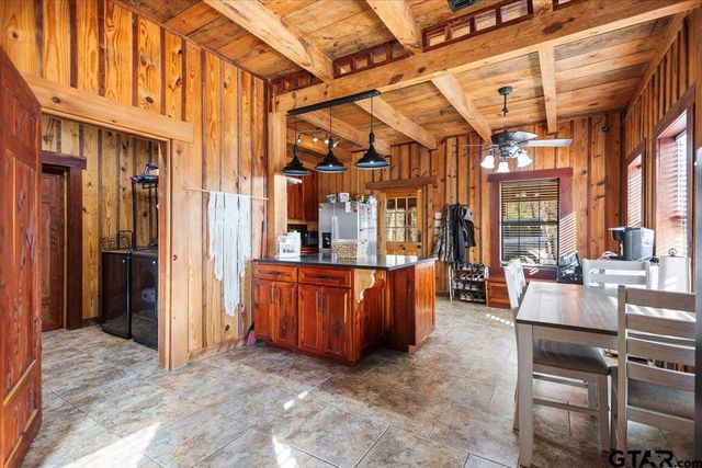 1831 FM 177-E, Jacksonville, TX 75766