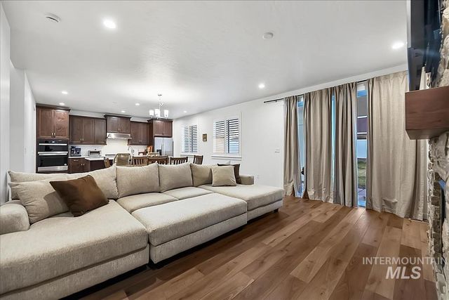 14588 Cooper Sunrise Dr, Caldwell, ID 83607