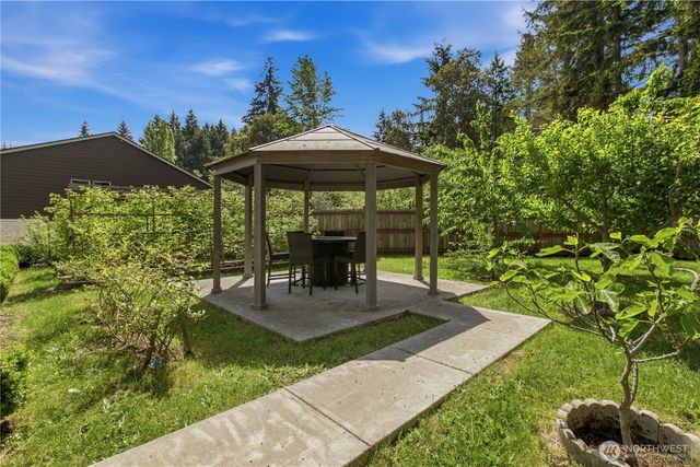 2106 E 45th Court, Tacoma, WA 98404