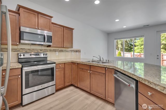 2106 E 45th Court, Tacoma, WA 98404