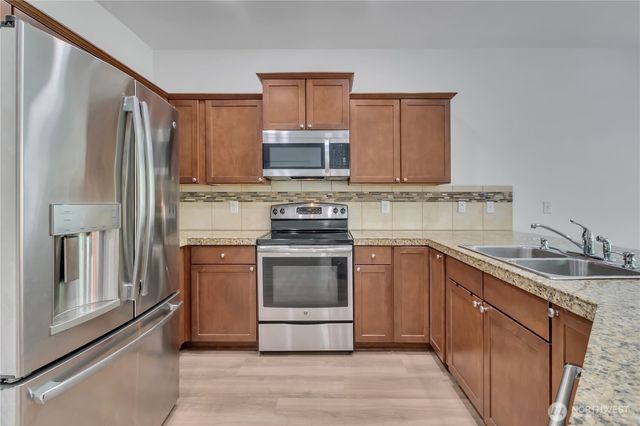 2106 E 45th Court, Tacoma, WA 98404