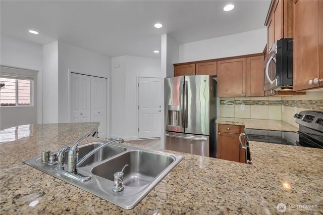 2106 E 45th Court, Tacoma, WA 98404