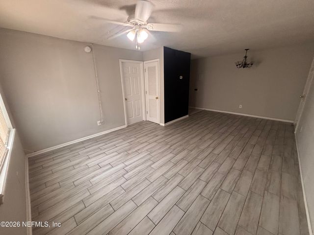 402 LOWER 8TH Avenue 5, Jacksonville Beach, FL 32250