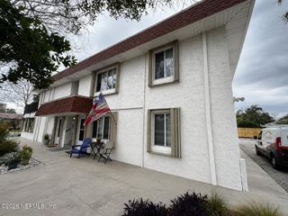 402 LOWER 8TH Avenue 5, Jacksonville Beach, FL 32250