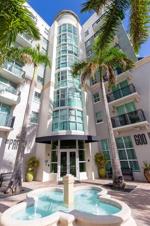 600 S Dixie Hwy 520 Highway 520, West Palm Beach, FL 33401