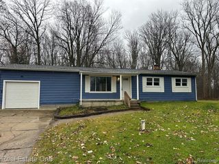 1507 Transue Avenue, Burton, MI 48509