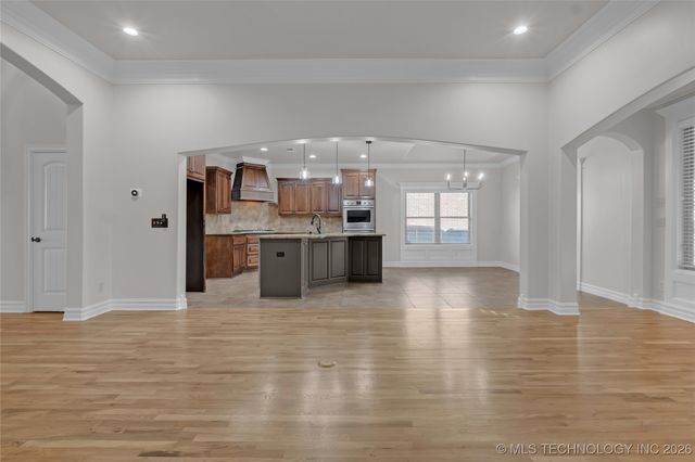 11175 S 73rd East Avenue, Bixby, OK 74008