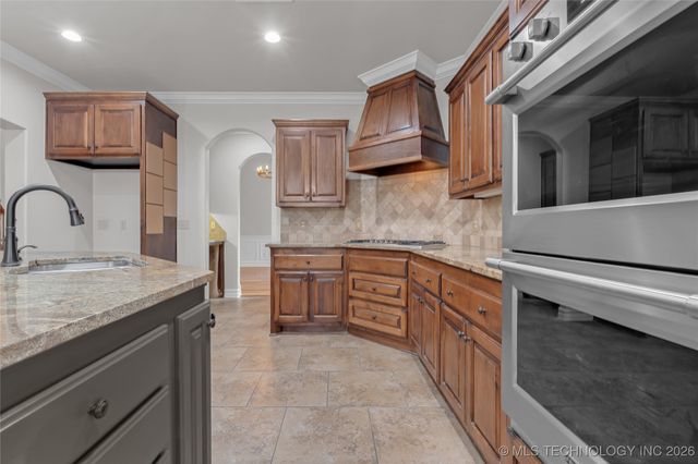 11175 S 73rd East Avenue, Bixby, OK 74008