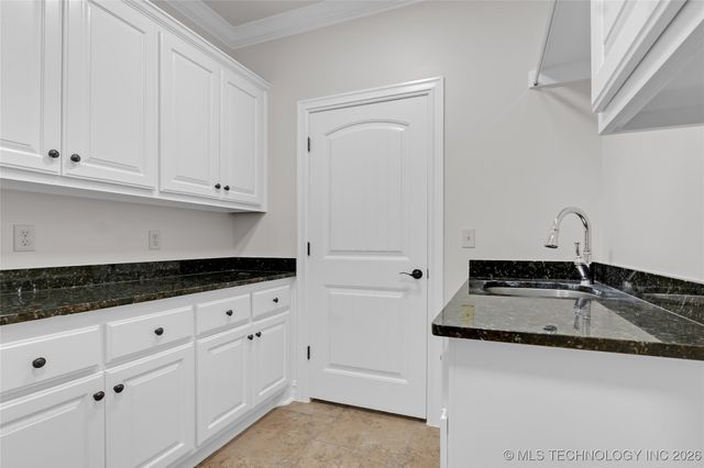 11175 S 73rd East Avenue, Bixby, OK 74008