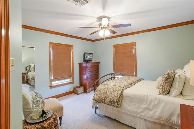 6173 Oakleaf Lane, Lake Charles, LA 70605
