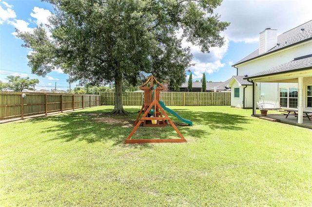 6173 Oakleaf Lane, Lake Charles, LA 70605