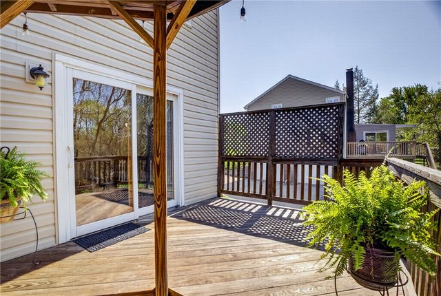 1774 Norsen Dr, Upper St Clair, PA 15243