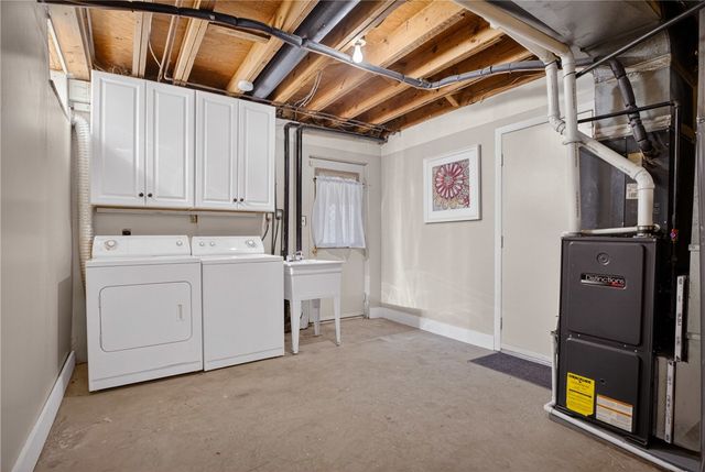 1774 Norsen Dr, Upper St Clair, PA 15243