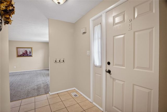 1774 Norsen Dr, Upper St Clair, PA 15243