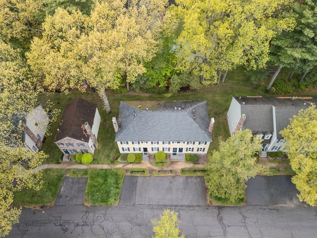 855 Wellman Ave 855, Chelmsford, MA 01863
