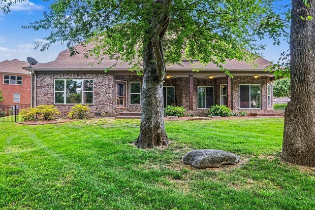 3005 Trawler Ct, Spring Hill, TN 37174