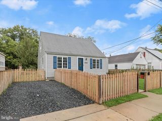 5525 PATRICK HENRY DR, Baltimore, MD 21225