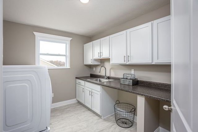 411 Pemberley Court, Peters Twp, PA 15367