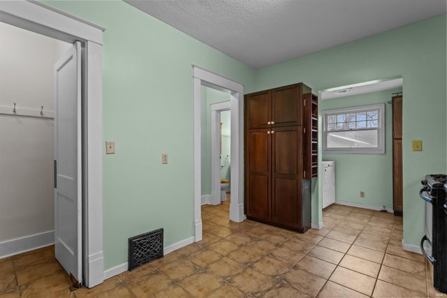 917 W SYCAMORE Street, Kokomo, IN 46901