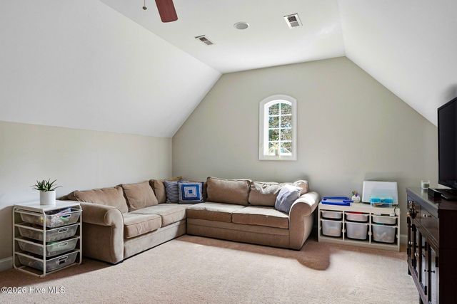 205 Selkirk Trail, Southern Pines, NC 28387