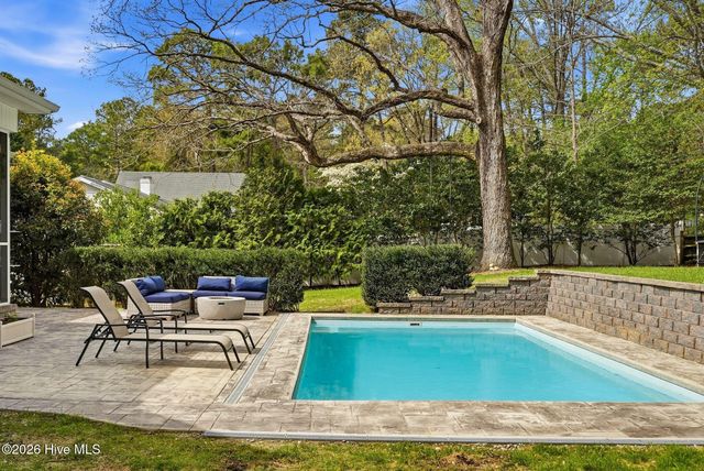 205 Selkirk Trail, Southern Pines, NC 28387