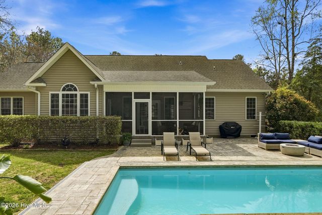 205 Selkirk Trail, Southern Pines, NC 28387