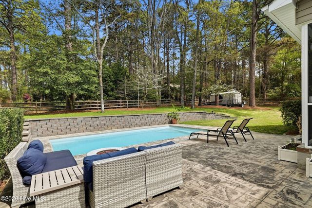 205 Selkirk Trail, Southern Pines, NC 28387