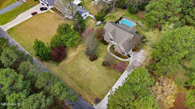 205 Selkirk Trail, Southern Pines, NC 28387