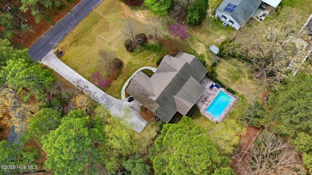205 Selkirk Trail, Southern Pines, NC 28387
