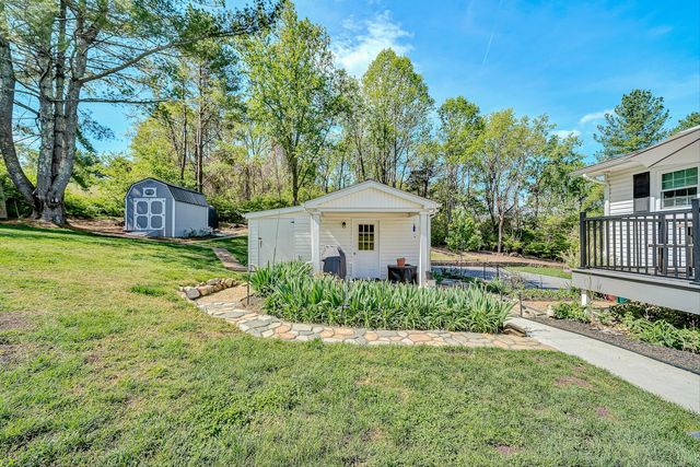 3994 Springwood RD, Fincastle, VA 24090