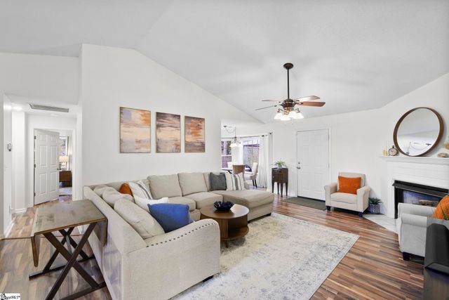 687 Robinson Road, Greer, SC 29651