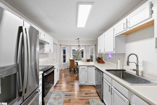 687 Robinson Road, Greer, SC 29651