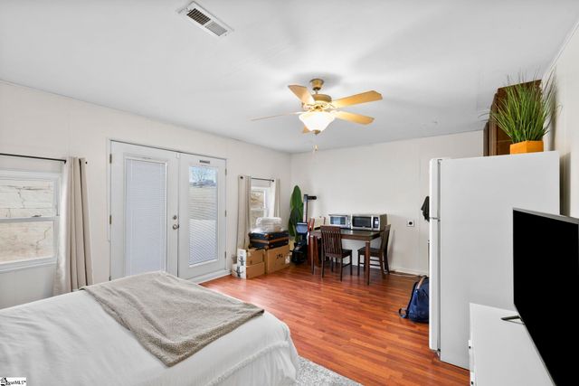 687 Robinson Road, Greer, SC 29651