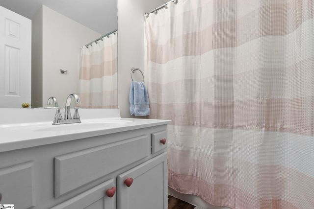 687 Robinson Road, Greer, SC 29651