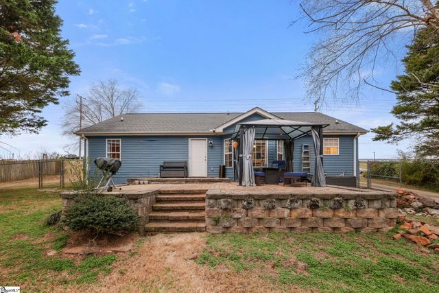 687 Robinson Road, Greer, SC 29651