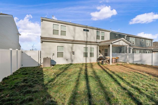 301 Brook Ave, White House, TN 37188