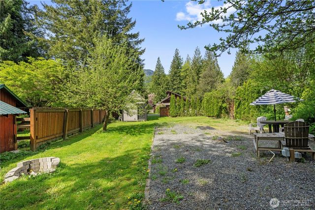 14616 681st Avenue NE, Baring, WA 98224