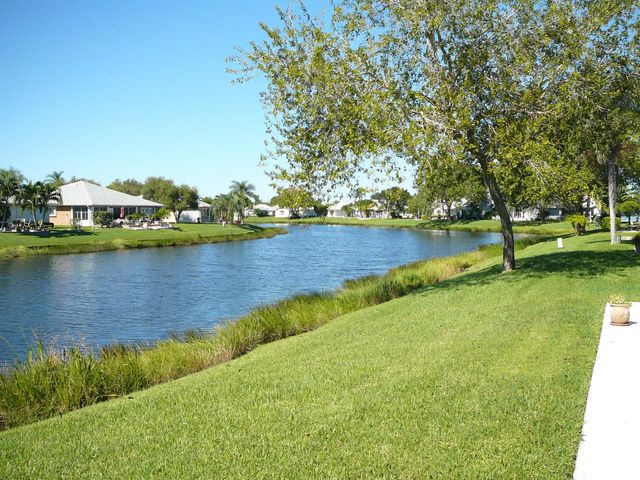 6238 Alexandria Circle, Fort Pierce, FL 34982