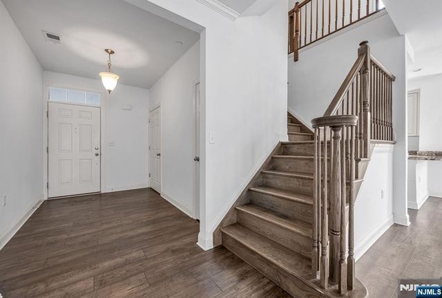 63 Autumn Way 35, Montvale, NJ 07645