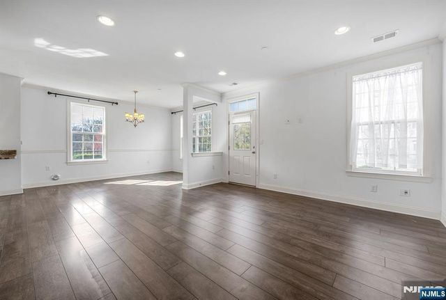 63 Autumn Way 35, Montvale, NJ 07645