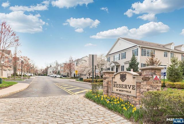 63 Autumn Way 35, Montvale, NJ 07645