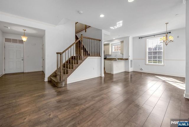 63 Autumn Way 35, Montvale, NJ 07645