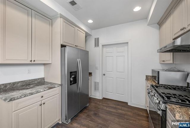 63 Autumn Way 35, Montvale, NJ 07645