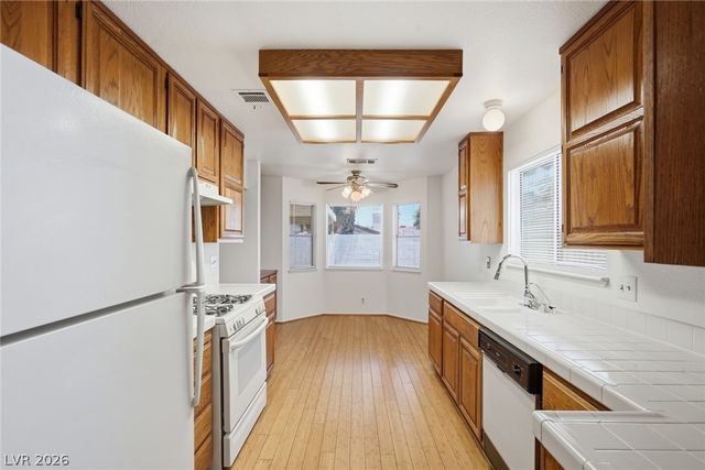 3004 Olivegrove Street, Las Vegas, NV 89108