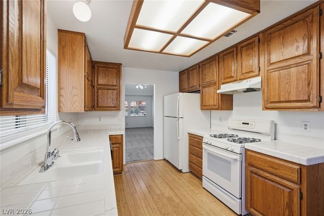 3004 Olivegrove Street, Las Vegas, NV 89108