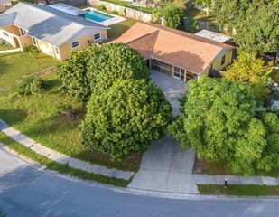 2874 INDIANWOOD DRIVE, Sarasota, FL 34232