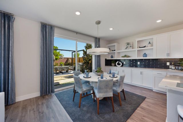 12074 Mircado Way, Rancho Cordova, CA 95742