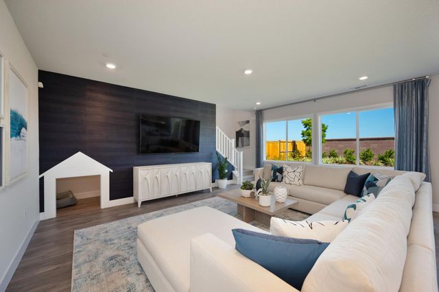 12074 Mircado Way, Rancho Cordova, CA 95742